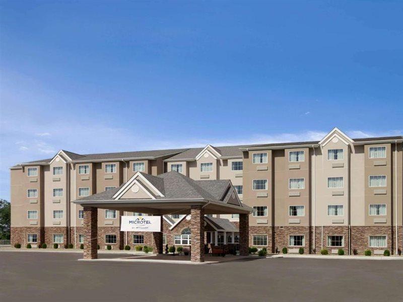 Microtel Inn & Suites By Wyndham St Clairsville - Wheeling St. Clairsville Esterno foto