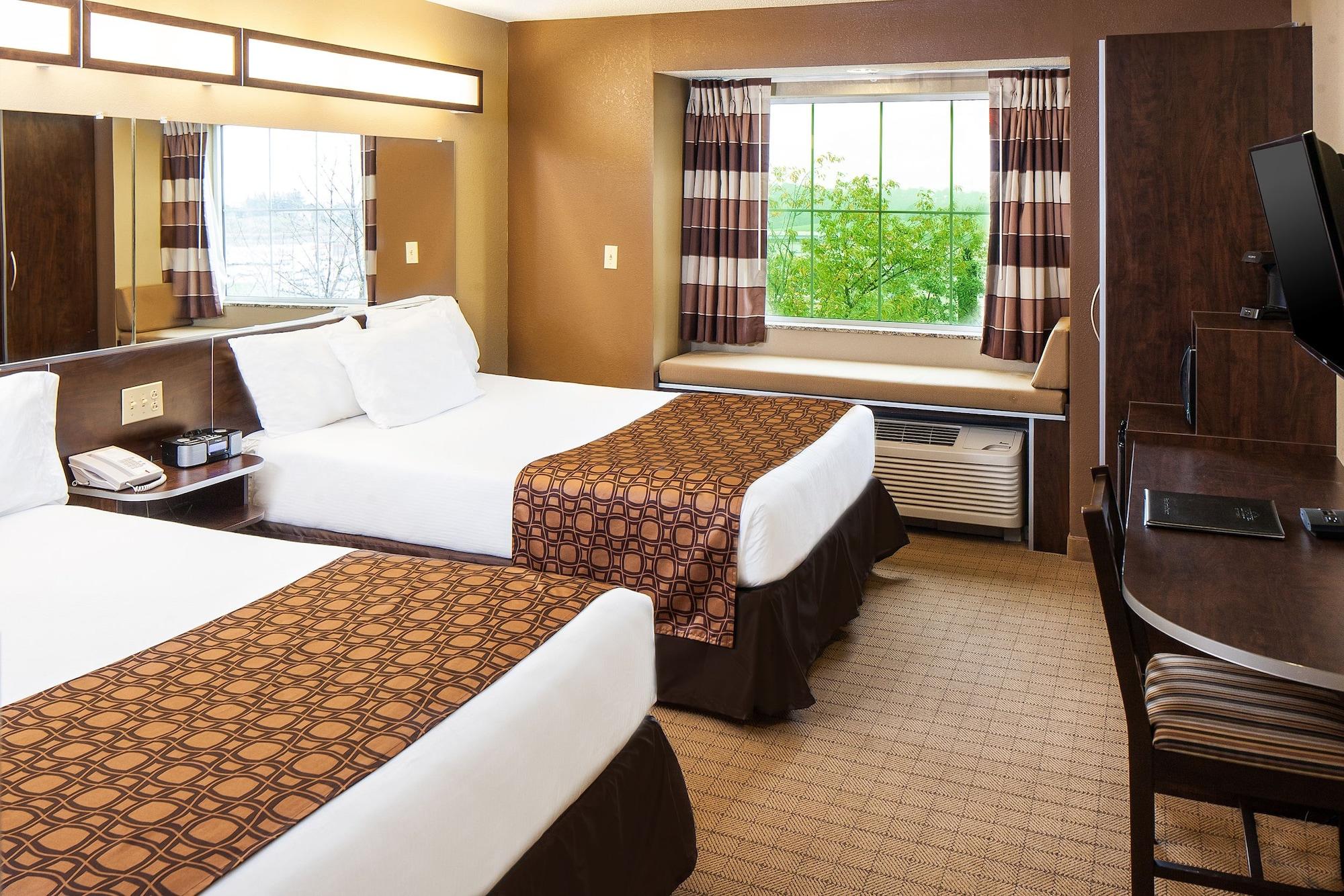 Microtel Inn & Suites By Wyndham St Clairsville - Wheeling St. Clairsville Esterno foto