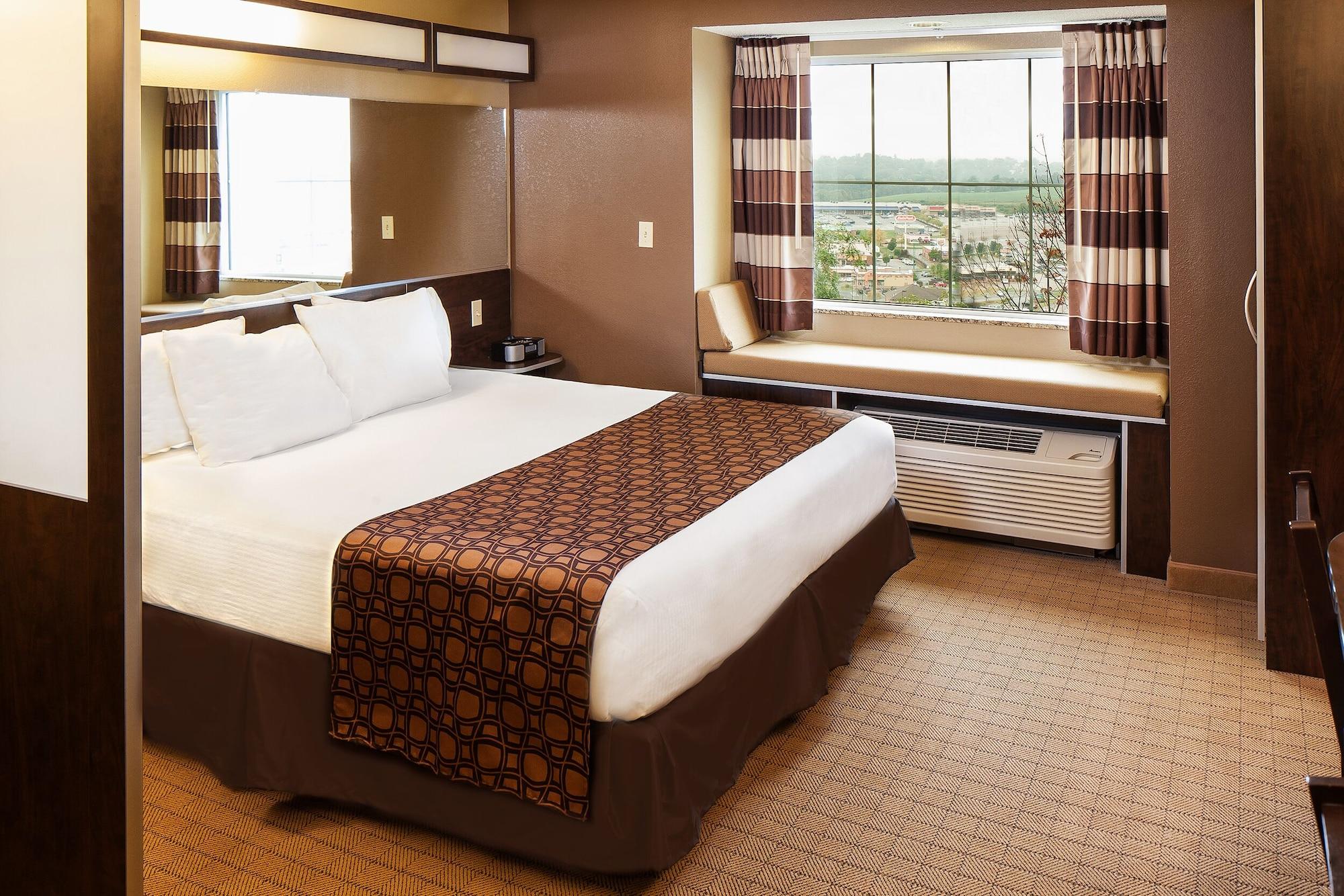 Microtel Inn & Suites By Wyndham St Clairsville - Wheeling St. Clairsville Esterno foto