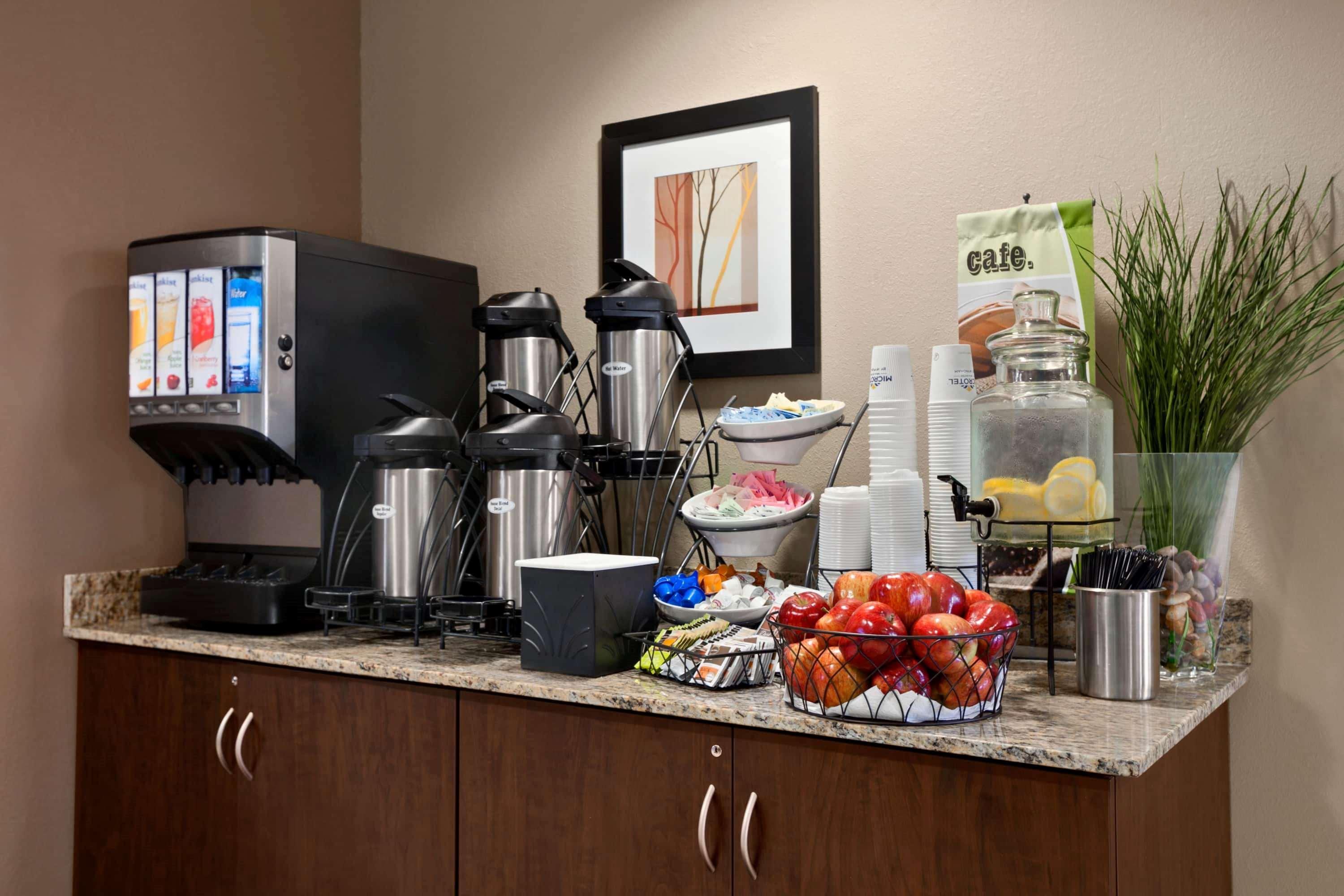 Microtel Inn & Suites By Wyndham St Clairsville - Wheeling St. Clairsville Esterno foto