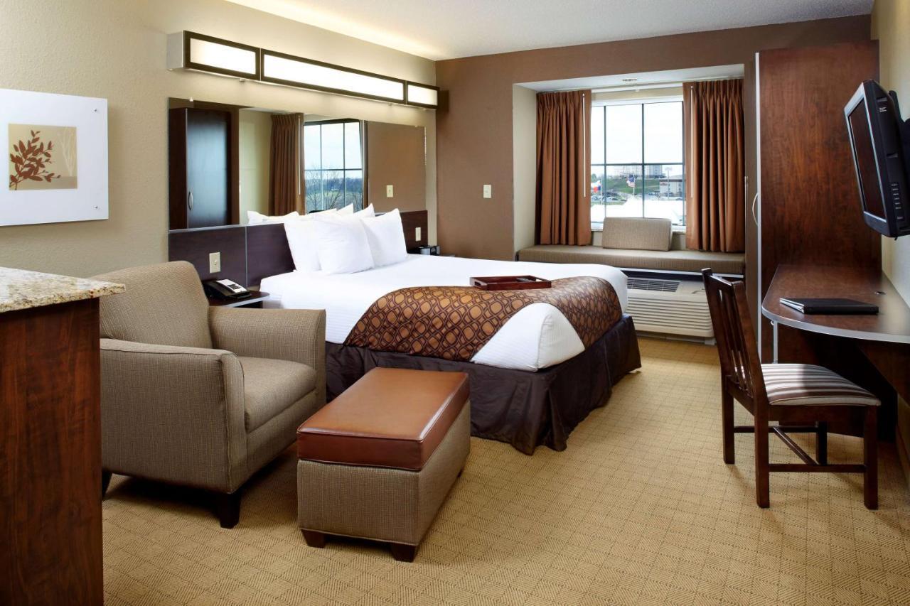 Microtel Inn & Suites By Wyndham St Clairsville - Wheeling St. Clairsville Esterno foto