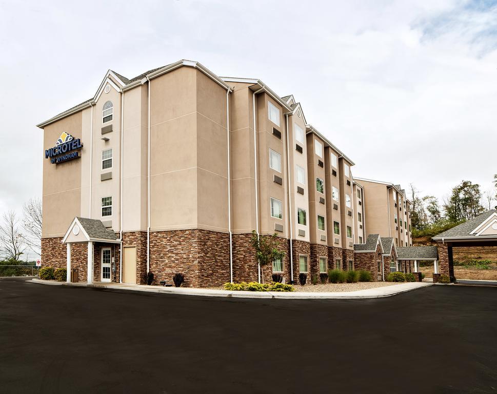 Microtel Inn & Suites By Wyndham St Clairsville - Wheeling St. Clairsville Esterno foto